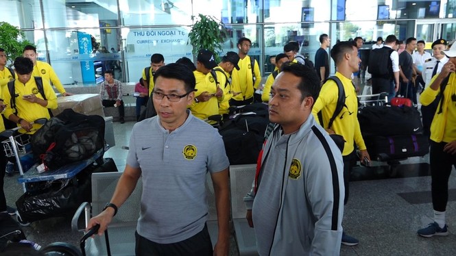 Đội tuyển Malaysia 'đổ bộ' Hà Nội, sẵn sàng đấu Việt Nam - ảnh 4