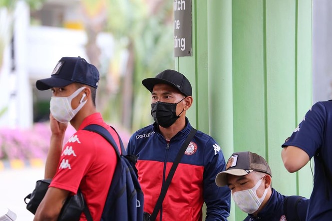 Công Phượng, Bùi Tiến Dũng hoá thành “Ninja” đi vào điểm nóng Covid- 19 - ảnh 11