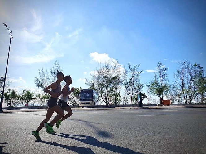 Tiền Phong Marathon 2020: 'Kenya' Chi Nguyễn trở lại đường đua - ảnh 1