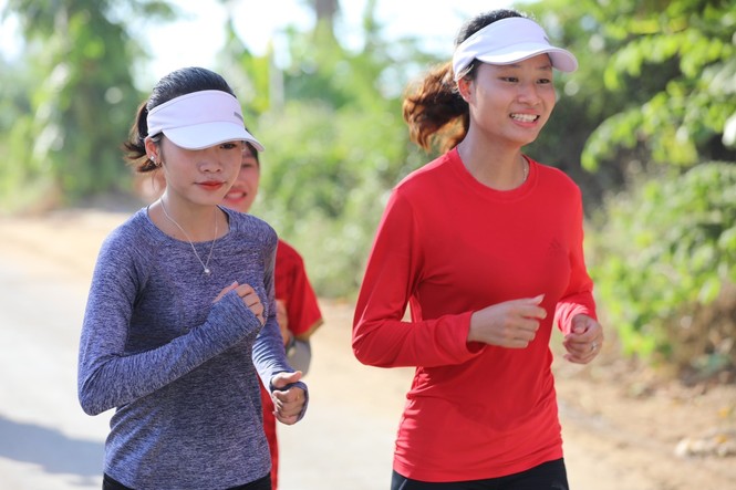 Tiền Phong Marathon 2020: Bóng hồng tươi tắn trên đường chạy Lý Sơn - ảnh 7