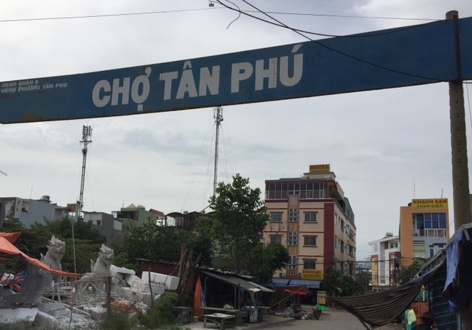 Chợ tiền tỷ bỏ hoang 14 năm ở Sài Gòn - ảnh 1