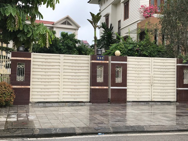 Cận cảnh khu biệt thự triệu đô của quan chức Lào Cai - ảnh 1