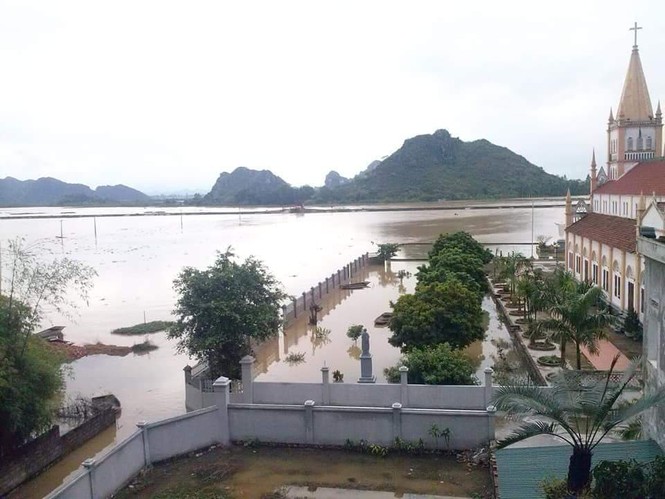 Nhiều hộ gia đình ở Nho Quan bị cô lập do mưa lũ - ảnh 2