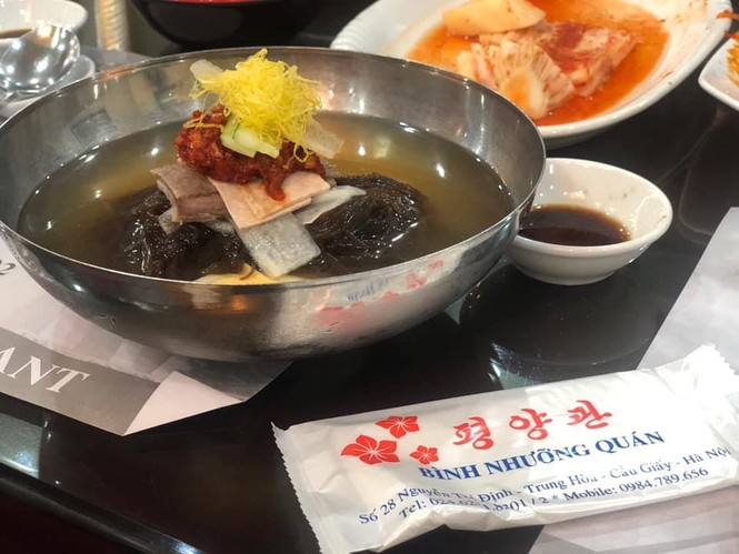 Một ngày làm nhân viên Bình Nhưỡng quán giữa Hà Nội - ảnh 2