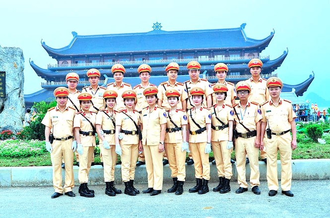 Những ‘bông hồng thép’ ở Đại lễ Vesak - ảnh 5
