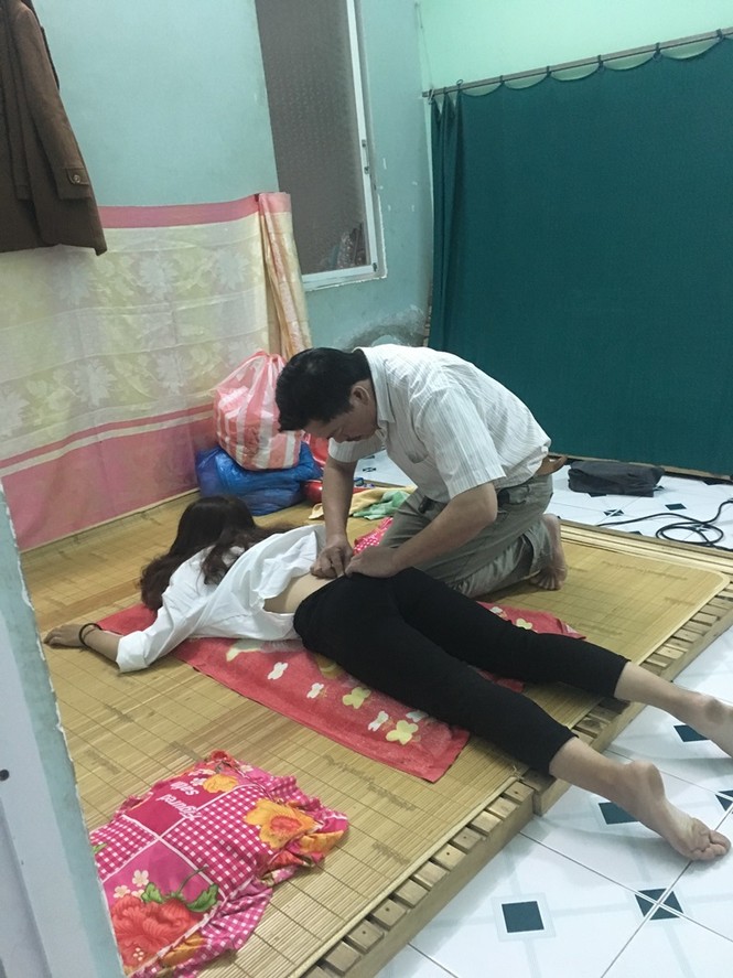 Tin mới vụ 'lương y chui' phán bệnh, moi tiền ở Sơn Trà - ảnh 1