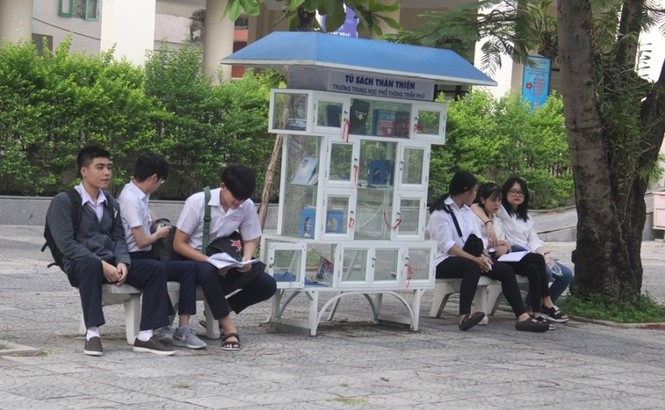 Hơn 11000 thí sinh Đà Nẵng thi môn đầu tiên trong thời tiết dịu mát - ảnh 1