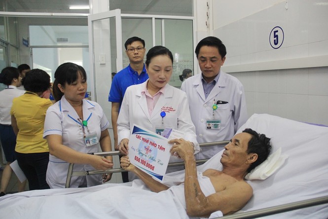 Thêm gần 2,5 tỷ đồng hỗ trợ nạn nhân vụ tai nạn rước dâu - ảnh 2