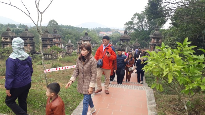 Lần đầu tiên trưng bày bảo vật quốc gia chùa Bổ Đà - ảnh 7
