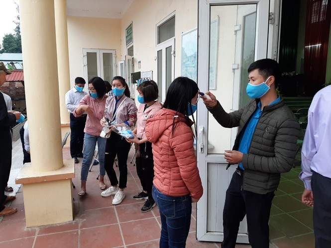 Hội nhóm thiện nguyện Bình Thuận hỗ trợ chống Covid-19 - ảnh 7