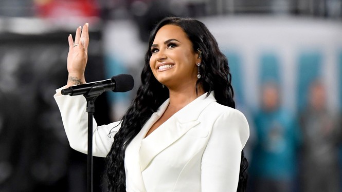Demi Lovato công bố đính hôn với bạn trai sau 5 tháng hẹn hò - ảnh 1