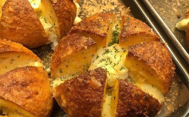 Công thức tự làm bánh mì bơ tỏi phô mai hót xình xịch tại nhà - ảnh 3