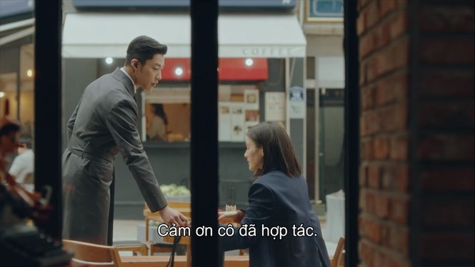 Thả thính tới tấp nhưng Lee Min Ho vẫn bị
