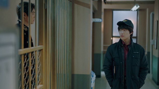 Thả thính tới tấp nhưng Lee Min Ho vẫn bị