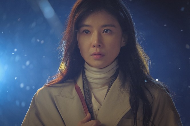 Lee Bo Young trở lại với dự án phim khiến khán giả suy ngẫm: “Có nên trở lại với tình đầu