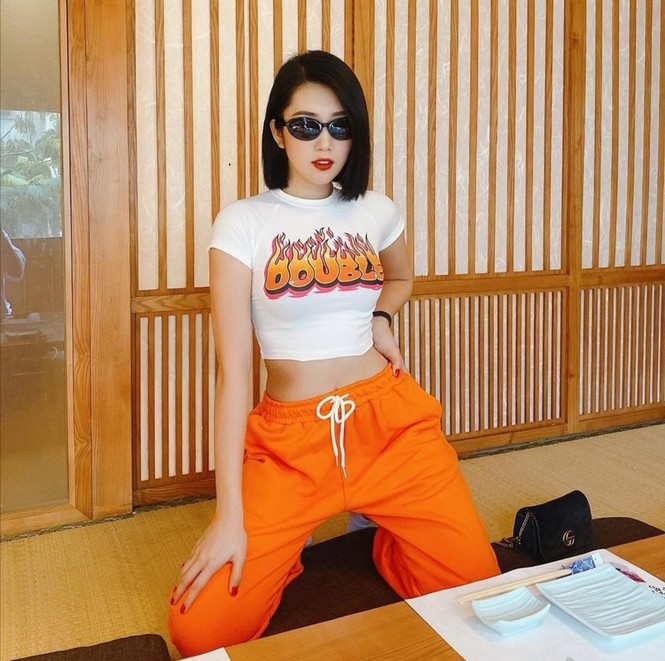 Sắc trắng đổ bộ thời trang sao Việt tuần qua: Các kiểu crop-top tiếp tục lên ngôi - ảnh 4