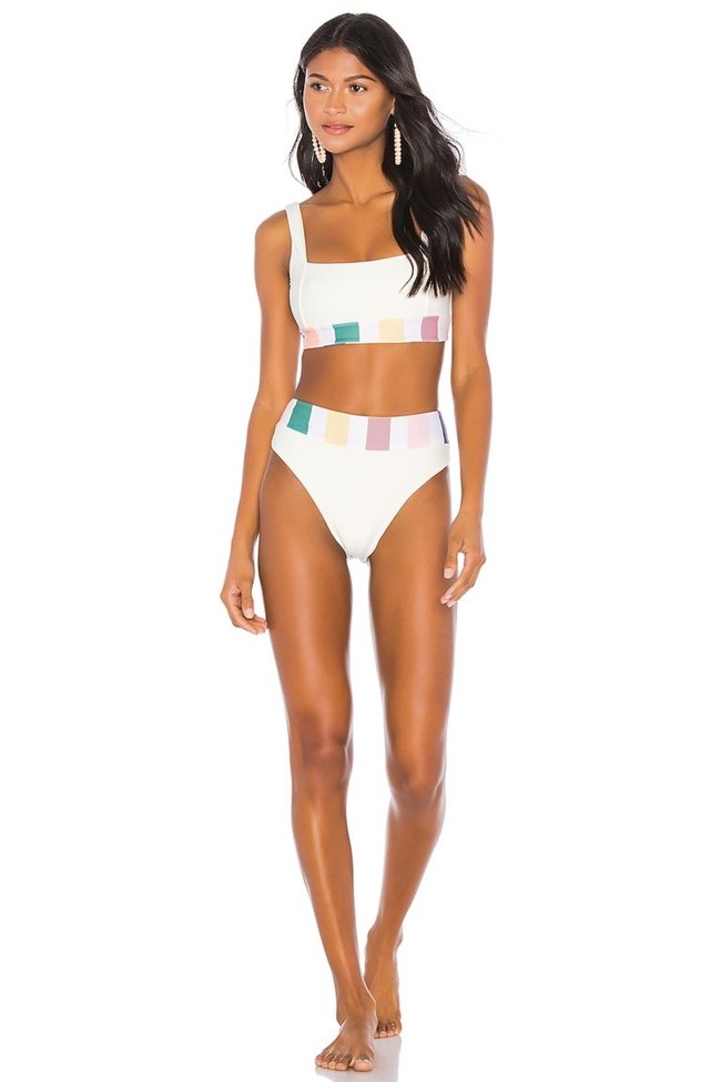 Bikini cạp cao, mẫu đồ bơi