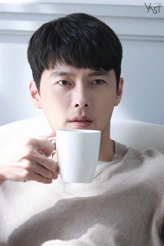 Hyun Bin quảng cáo vòi sen và chăn gối, không “cởi” tí nào vẫn khiến fangirl “xịt máu mũi