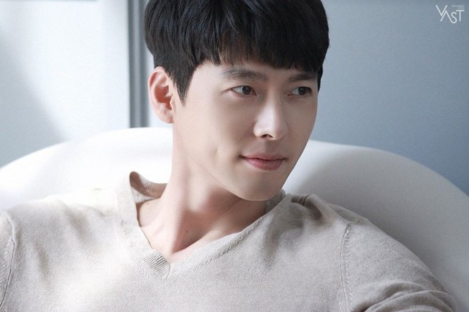 Hyun Bin quảng cáo vòi sen và chăn gối, không “cởi” tí nào vẫn khiến fangirl “xịt máu mũi