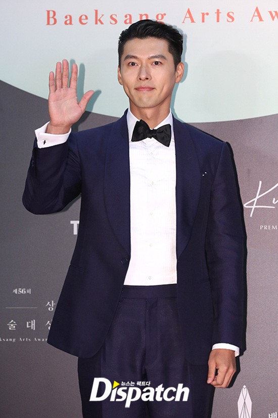 Thảm đỏ Baeksang 2020: Hyun Bin, Son Ye Jin xuất hiện ấn tượng, thỏa lòng mong đợi của fan - ảnh 4