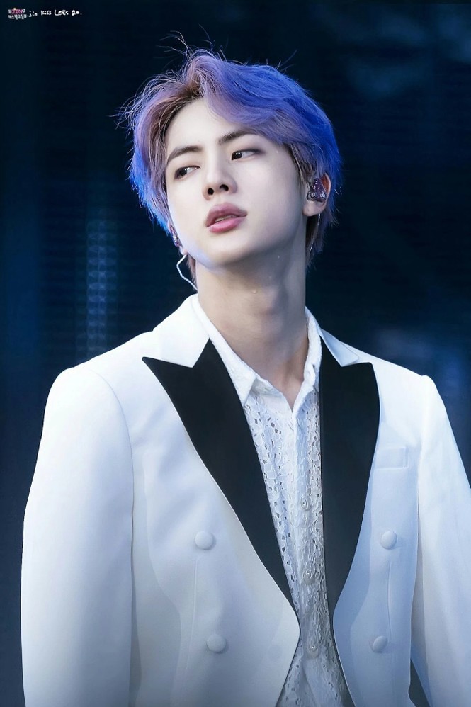 BTS, BLACKPINK chia sẻ Top 6