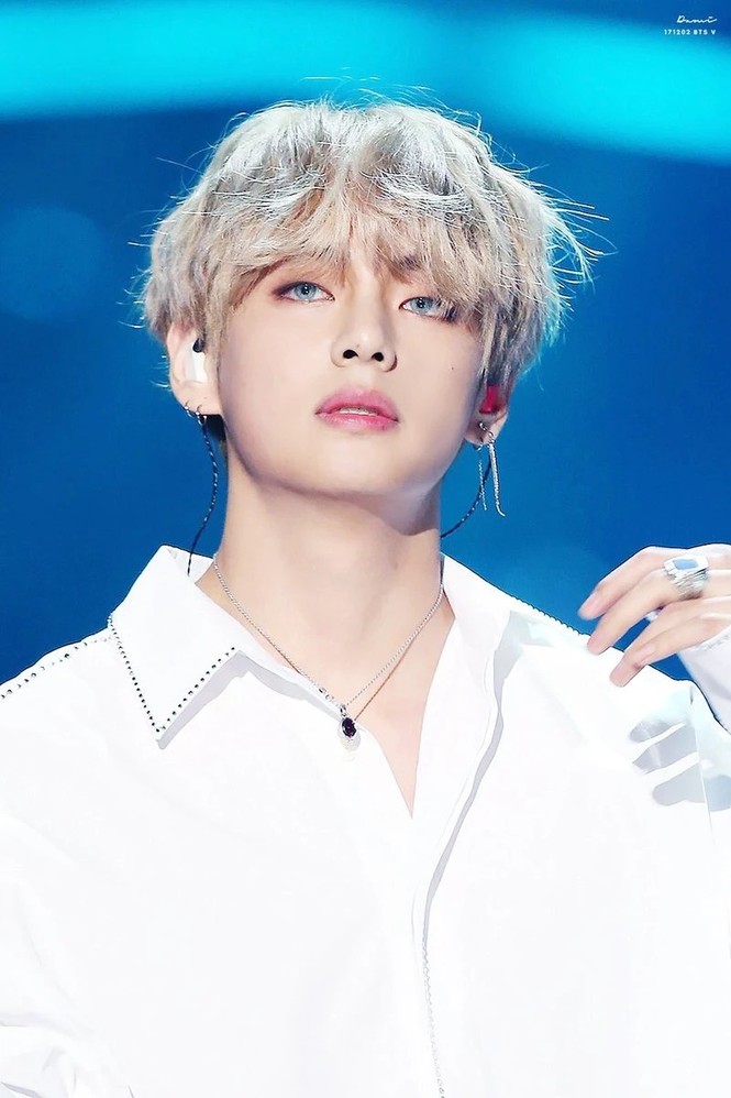 BTS, BLACKPINK chia sẻ Top 6