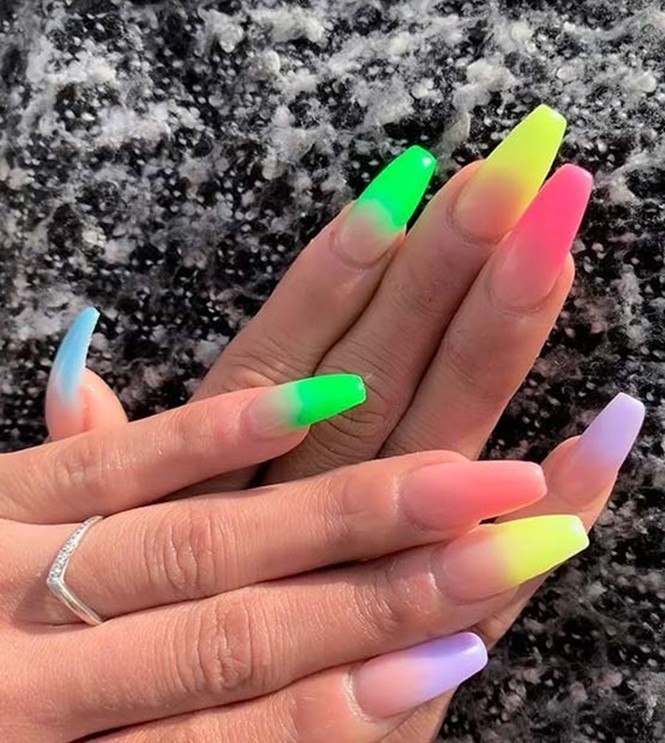 Màu móng tay bạn yêu thích cũng có thể tiết lộ những điều bất ngờ về con người của bạn đấy! - ảnh 1