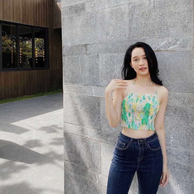 Sắc màu mùa Hè tươi mát tràn ngập trong phong cách thời trang của sao Việt tuần qua - ảnh 5