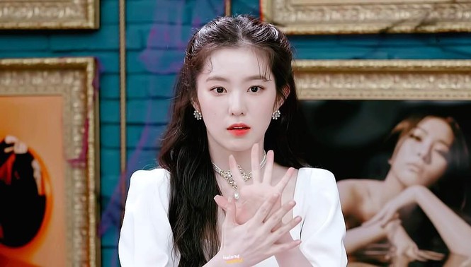 Tạo hình của Irene (Red Velvet) trong buổi live mới nhất giống hệt IU trong Hotel Del Luna - ảnh 2