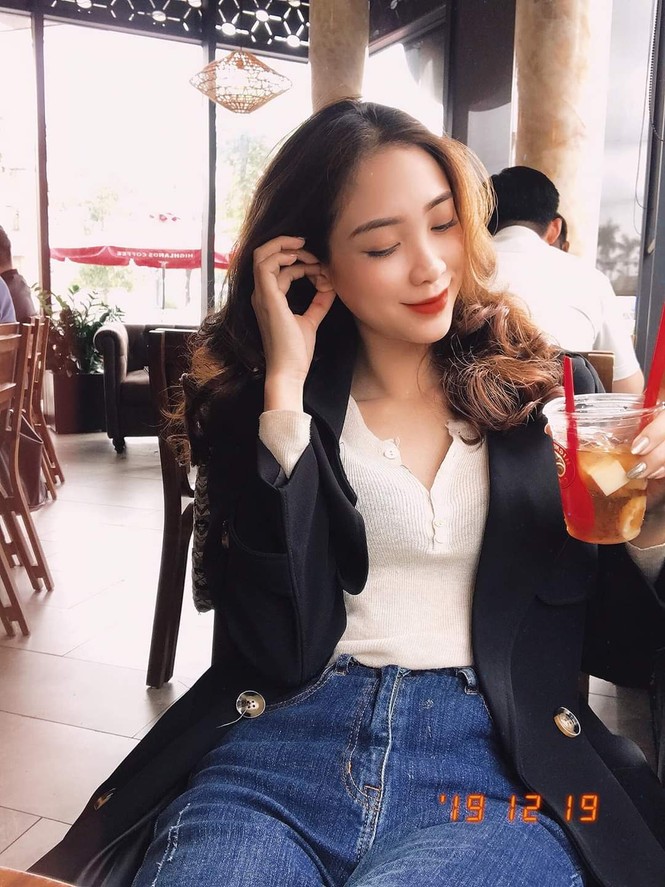 Hoài Thương, thí sinh lớn tuổi nhất HH Việt Nam, nhan sắc & vóc dáng không thua kém đàn em - ảnh 7