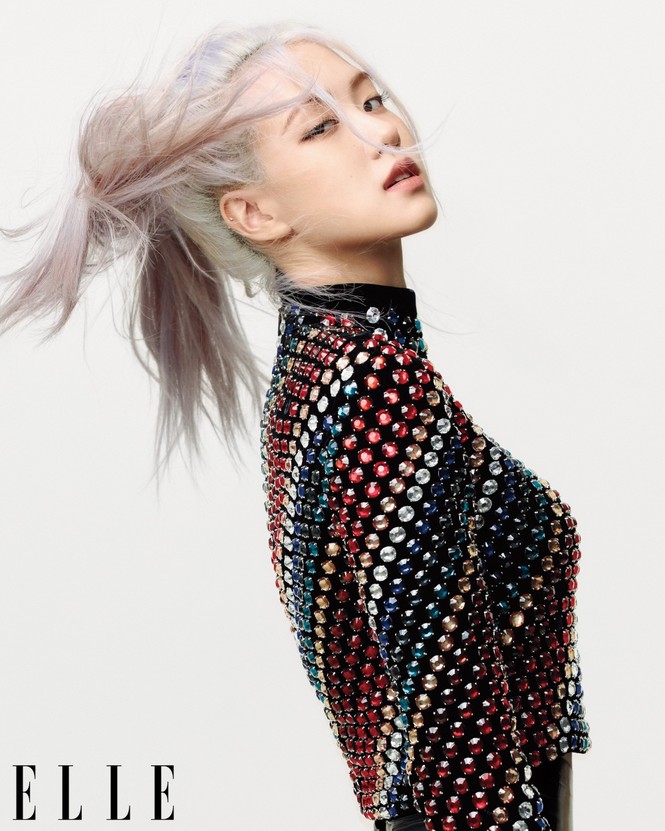 Lên bìa ELLE Mỹ tháng 10, bốn cô gái vàng K-Pop khẳng định “Tương lai chính là BLACKPINK” - ảnh 8