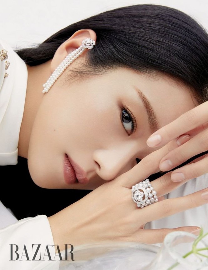 Seo Ye Ji khiến fan lo lắng vì thân hình như