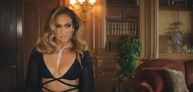 Jennifer Lopez, Demi Lovato & Erin Moriarty gia nhập dàn sao quốc tế diện đồ Công Trí - ảnh 1
