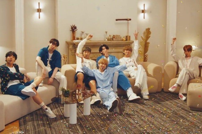 Vì màn trình diễn này mà netizen Hàn đồng loạt phong BTS là