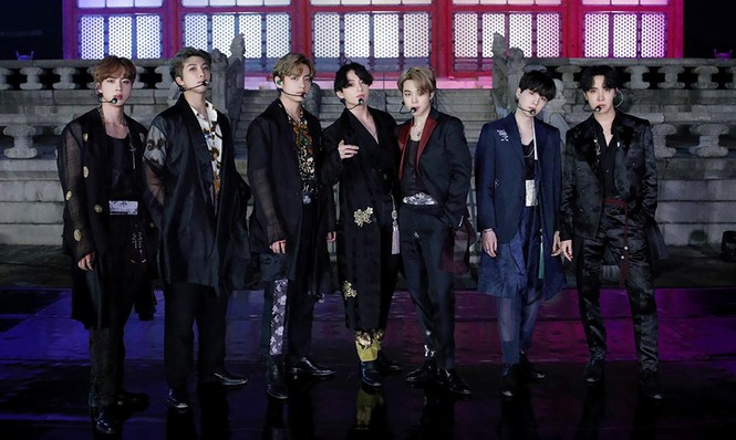 Vì màn trình diễn này mà netizen Hàn đồng loạt phong BTS là