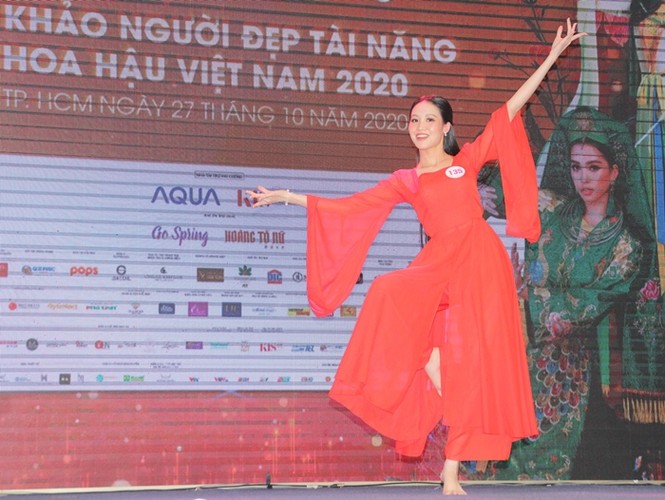 Top 35 Hoa Hậu Việt Nam 2020 trình diễn nhiều sở trường ấn tượng trong phần thi Tài năng - ảnh 8