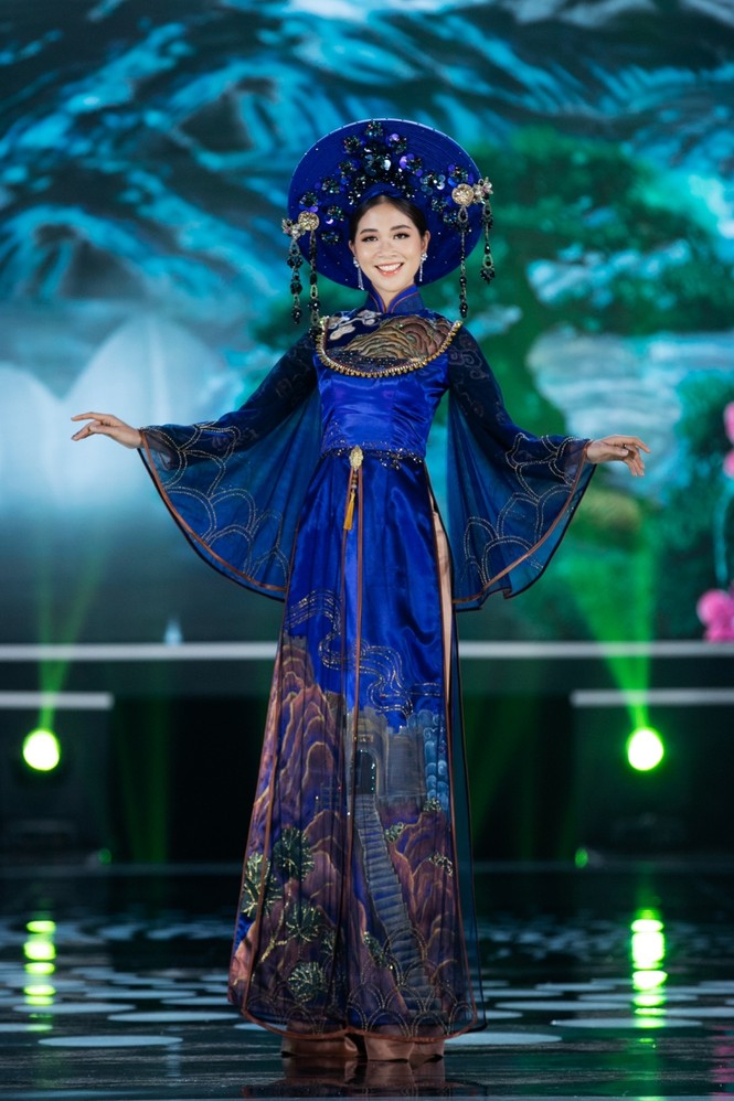 Hoa hậu Mỹ Linh ăn chay để hóa thân làm Thánh Mẫu trong màn trình diễn áo dài - ảnh 9