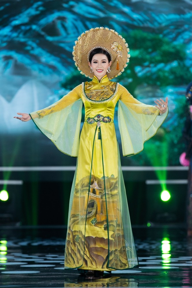 Hoa hậu Mỹ Linh ăn chay để hóa thân làm Thánh Mẫu trong màn trình diễn áo dài - ảnh 8