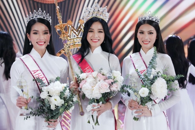 Tân Hoa Hậu Việt Nam Đỗ Thị Hà: Xinh đẹp đáng yêu từ bé, ai cũng phải xuýt xoa - ảnh 8