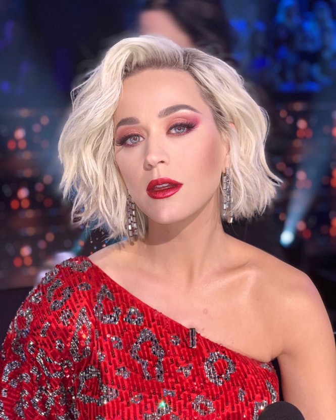 Sát ngày lâm bồn, Katy Perry vẫn thừa sức “gây bão” với single mới “Daisies” - ảnh 5