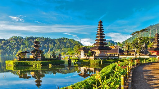 Các tín đồ “ưa xê dịch” phải lỡ hẹn với hòn đảo thiên đường Bali đến hết năm 2020 - ảnh 1