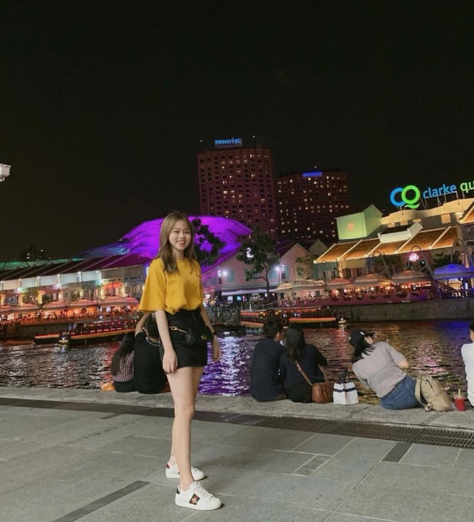 Bạn gái mới Quang Hải gây