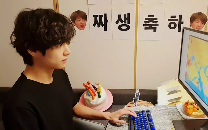 Sức hút của V (BTS): Chỉ cần chơi vài phút đã khiến tựa game này lọt top trending - ảnh 1