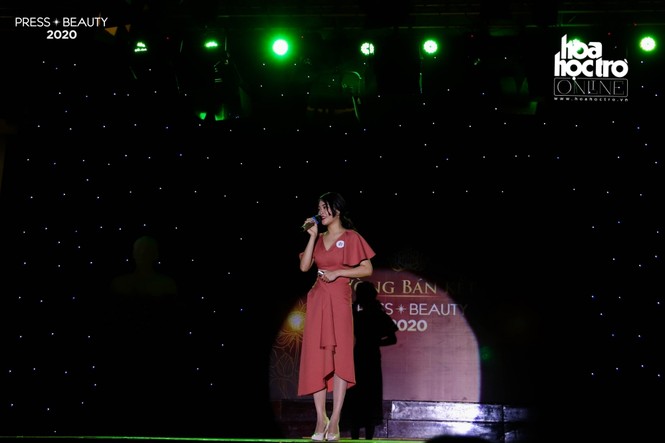 Press Beauty 2020: Các nữ sinh Báo chí