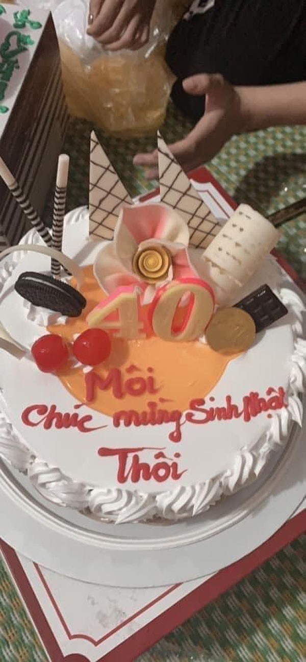 Đặt bánh sinh nhật online nhưng gõ thiếu dấu, khách hàng