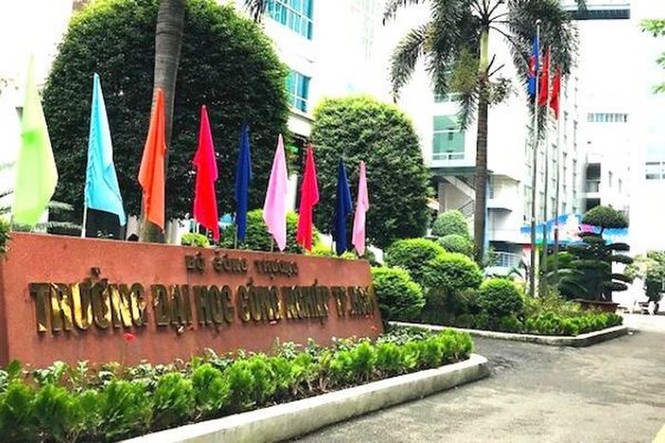Yêu cầu giờ vào học từ 6h30 sáng, sinh viên ĐH Công nghiệp TP.HCM phản ứng dữ dội - ảnh 2