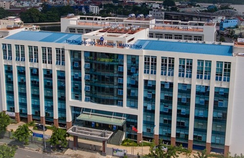 Hơn 500 sinh viên trường ĐH Tài chính - Marketing có thể sắp bị đuổi học vì lý do này - ảnh 1