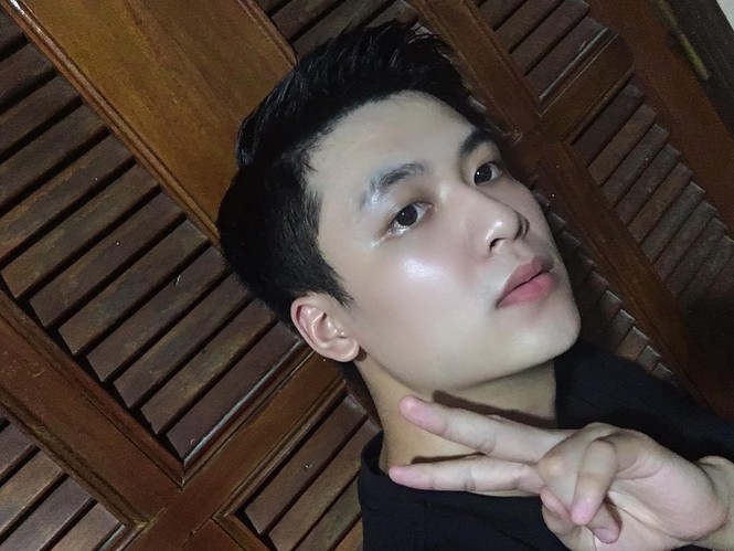 Em trai của hot streamer Độ Mixi khiến hội chị em