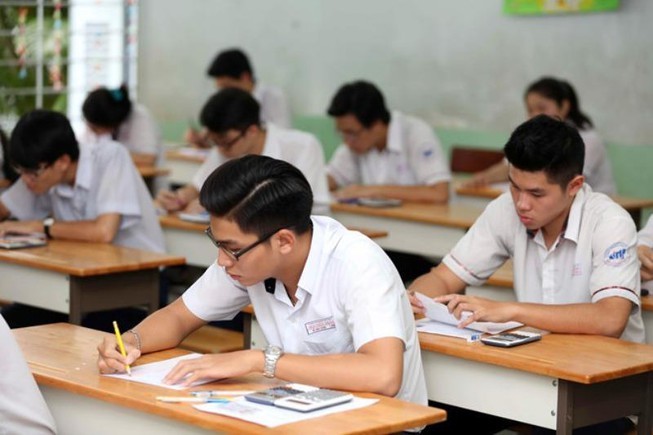 Bộ GD&ĐT nói gì về việc để cho các địa phương tự ra đề trong kỳ thi tốt nghiệp THPT? - ảnh 1