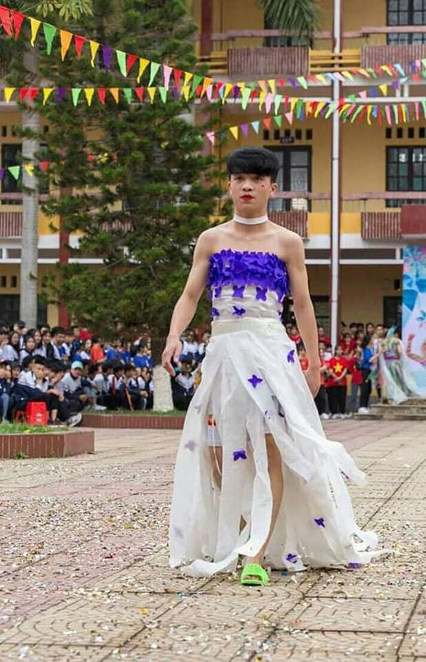 Khi trường học trở thành